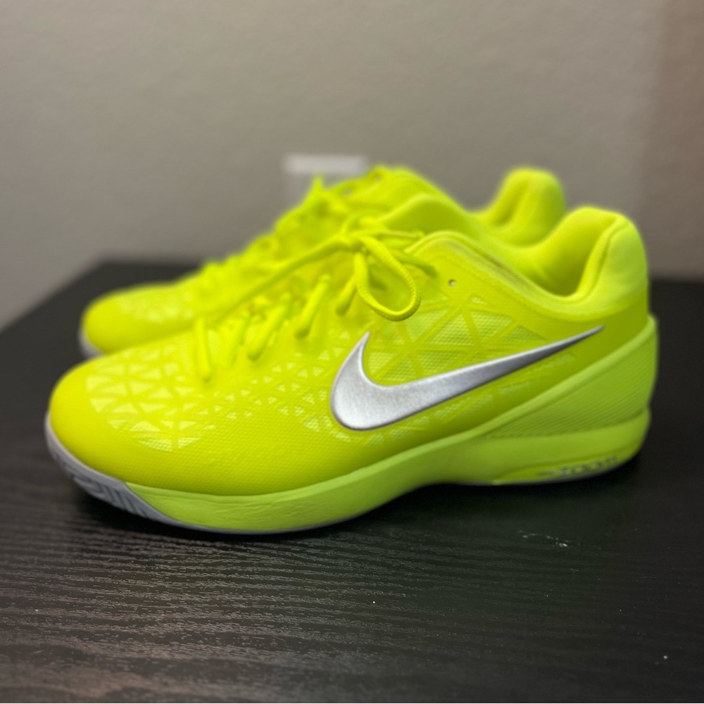 Nike Air Zoom Cage 2 Tennis Shoe